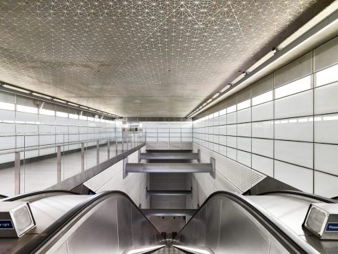 Richard Wright, no title, 2018. Tottenham Court Road station (Elizabeth line). Commissioned as part of The Crossrail Art Programme Courtesy the artist and Gagosian. Photo: GG Archard, 2022 